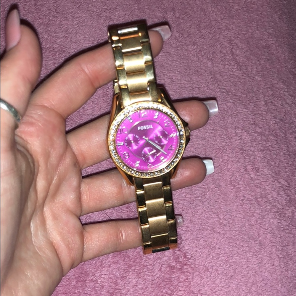 Rose gold fossil watch